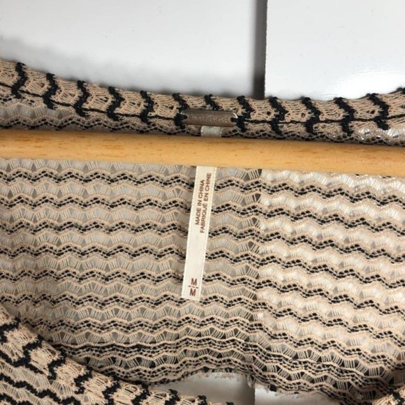 Free People Sleeveless Sheer Knit Blouse M - Picture 2 of 4